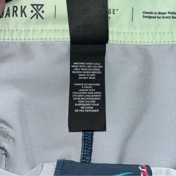 Roark Revival Passage Mariner 18” Boardshorts - Navy Sz 31 Drawstring 9” Inseam - Picture 6 of 12